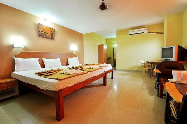 Sreeya Comforts Hotel Mysore Luaran gambar